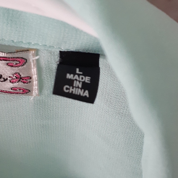 Shirt - Picture 4 of 6